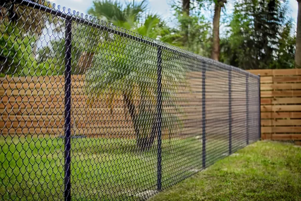 chain link fence