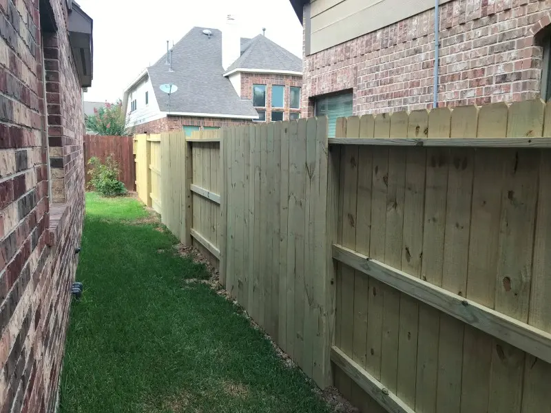 Montgomery Fence & Deck Company in Texas